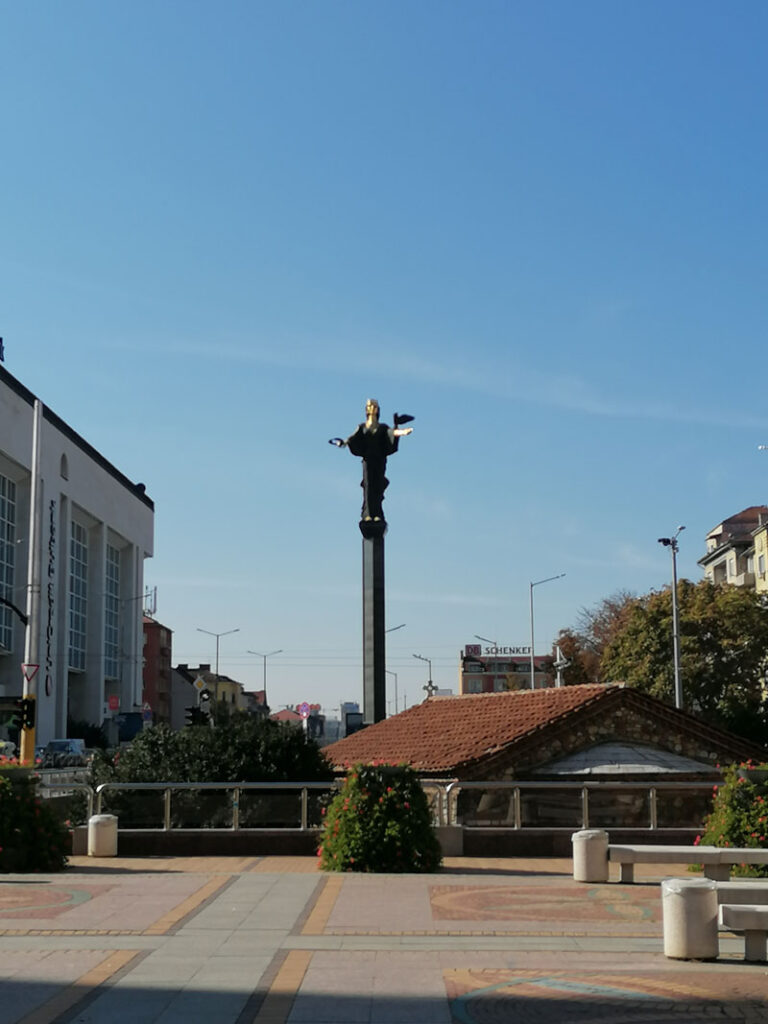 Statua di Sofia in Bulgaria